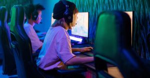 IT Challenges in Developing Mobile Health Apps